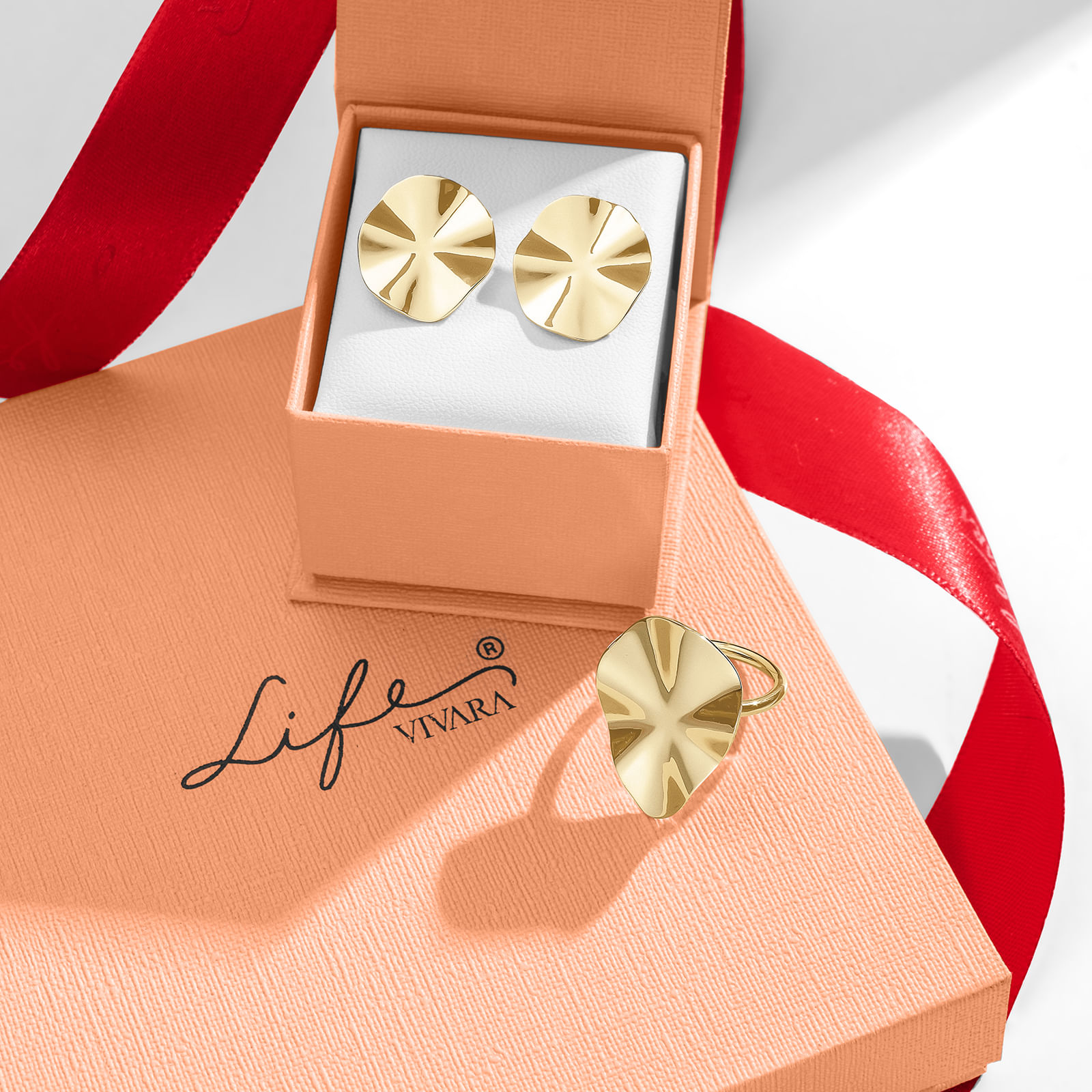 Kit Life Elegance – Conjunto Anel + Brinco Oval em Prata 925 com Banho de Ouro Amarelo 18k