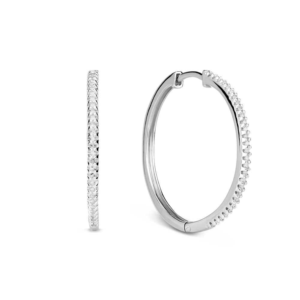 Argola Life Pavê em Prata 925 com Pedras Incolores, aproximadamente 16,7 mm